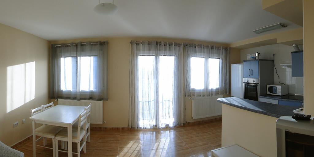 Apartamentos Enériz Pokoj fotografie